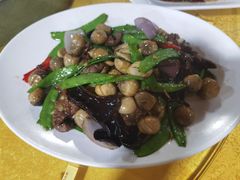 鲜菇兰豆炒牛肉-大笑饭堂(甲子桥店)
