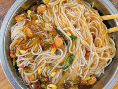 -灵山卢梅燕粉店