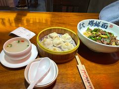 -李犟大爆鳝面·手工蟹黄包(湖滨西湖店)