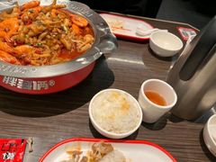 -胖哥俩肉蟹煲(湖滨银泰in77店)