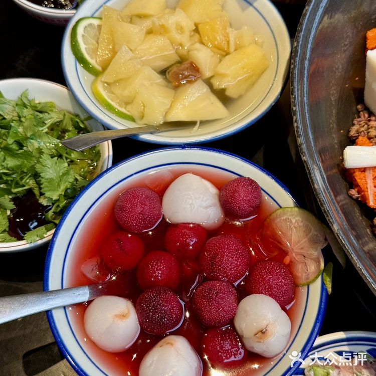 昆明！！市集火锅好吃到惊掉下巴！！！