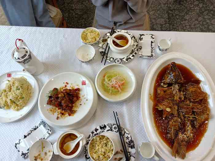 卫鼎轩·曹公馆(城厢中路店)-"那天公司顺利通过外审,领导一高兴说