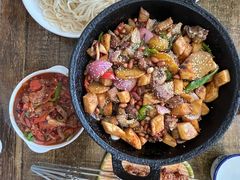 -老钟家烤羊排·敦伊阁清真餐厅胡羊焖饼
