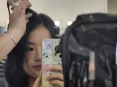 -金夫人化妆摄影职业培训学校