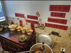 -柳州肥姨妈大骨螺蛳粉(东靖路店)