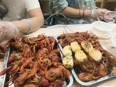 -郑记•不夜城烧烤•龙虾•虾蟹(黄鹤楼店)
