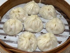 鲜肉小笼包-馋三尺蟹粉小笼(人民广场店)