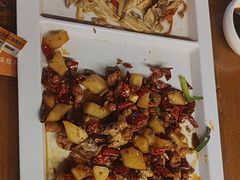 -隔壁老王·家常云南菜(花巷店)