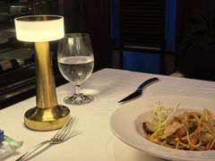 -龙虾酒吧扒房(宁波香格里拉店)