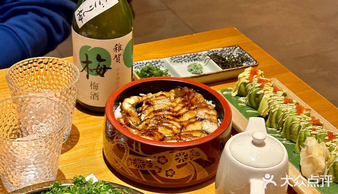 专属冬天的小确幸，三五好友，美食美酒