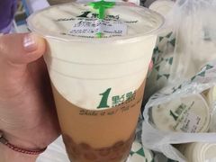 红茶玛奇朵-1点点(晒布店)