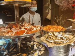 自助取餐区-惠州皇冠假日酒店·西餐厅·自助餐厅