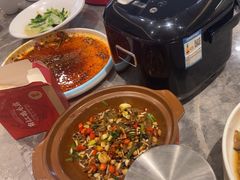 -有红鸡毛店·川菜(建设路店)