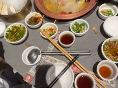 -阿婆情腊排骨火锅·野生菌季(古城旗舰店)