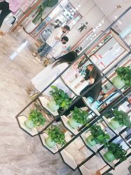 -MY WAY SALON