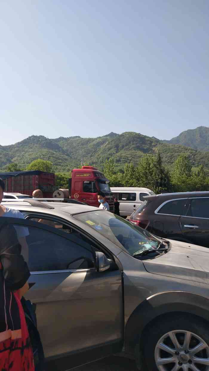 南五台服务区·停车场-"带着父母开车自驾从重庆回到天津,这个服务.