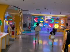 -m豆巧克力世界(上海世茂广场店)