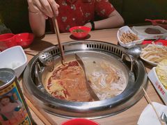 鸳鸯锅-季季红火锅(长沙步行街店)