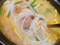 -云海肴·汽锅鸡·云南菜(天山百盛优客店)