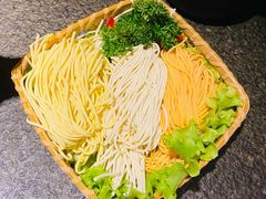 三色面-湊湊火锅·茶憩(和平大悦城店)