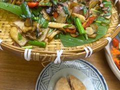 -云海肴·汽锅鸡·云南菜(天山百盛优客店)