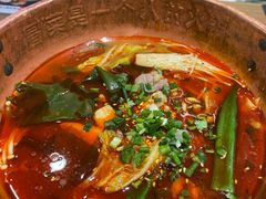 -成都你六姐·牛肉冒菜(信泰中心商场店)