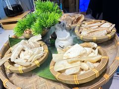 -菌彩云南野生菌火锅(呈贡七彩云南第壹城店)