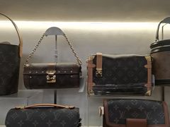 -六六奢品·vintage中古·回收二手奢侈品包包手表首饰(环球港店)