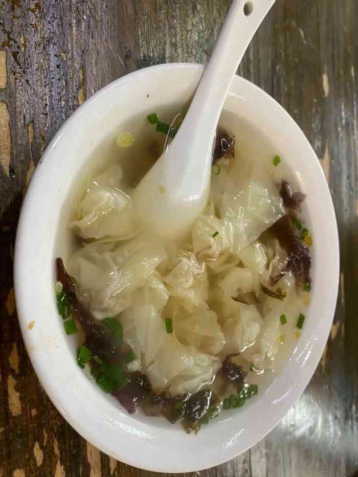 陆氏馄饨-"去西塘比吃的早餐,虽然说外地人不知道哪家.