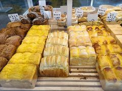 -焙丽拾光(麦凯乐直营店)