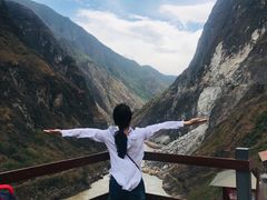 -丽江虎跳峡景区-售票处