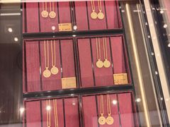 -老铺黄金(工美大厦店)