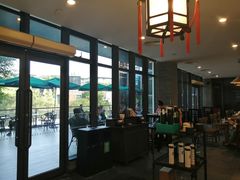 大堂-星巴克(南宁民歌湖店)
