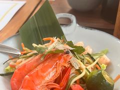 海鲜果蔬沙拉-三亚艾迪逊酒店·海滩烧烤 BARBACOA·现场乐队·浪漫晚餐·烧烤海鲜