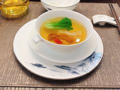 松茸菜胆炖花胶-江园私房菜