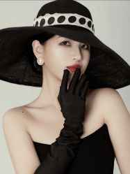 点击看大图 -花开无同摄影写真工作室