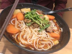 香辣牛肉米线-老妈米线(金座店)