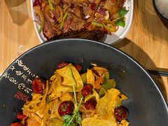 -风光老灶麻辣香锅(大成路翠微百货店)