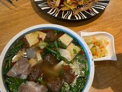-金莹丸子汤清真(朝外SOHO店)