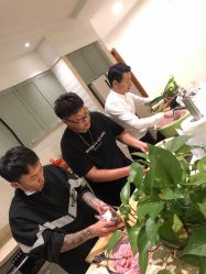 -时尚殿堂明星门店