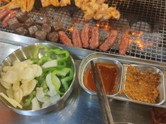 -马路牙子烧烤音乐酒馆(望京店)