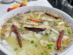 老坛酸菜鲈鱼-渔语鱼新川菜Bistro(万象天地店)
