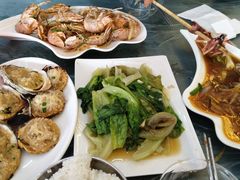 -覃记海鲜美食餐厅