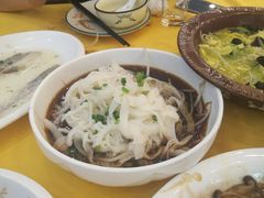 -侬佳蒸菜馆(听潮店)
