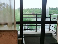 -上海怡沁园度假酒店