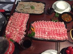 -重庆爽翻天老火锅(临平万达广场店)