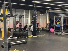 -懒人Club健身(卓越时代广场店)
