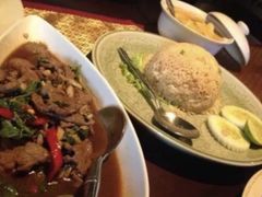 -Sala Thai Restaurant
