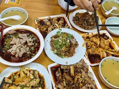 -朱大嘴肥肠血旺(福字街店)