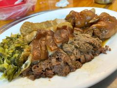 -明姨仔潮汕美食·碳炉猪脚·汕尾牛腩饭·起片鸡煲(起义路店)